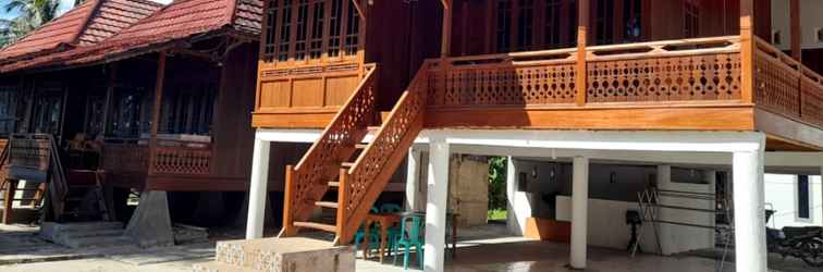 Lobi villa Kembar No 3 Pantai Jelarangan