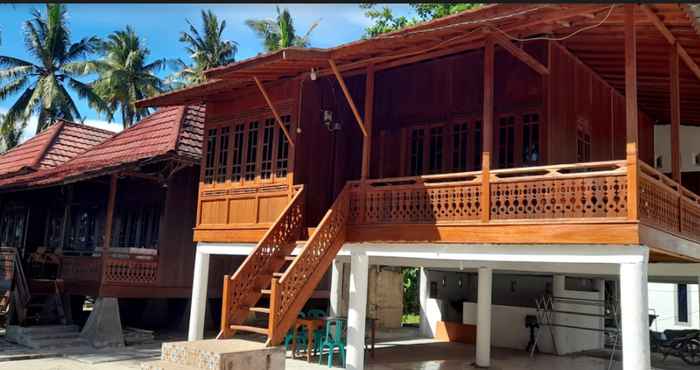 Lobi villa Kembar No 3 Pantai Jelarangan