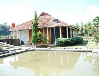 Lobi 2 Villa Kayu Ciwidey