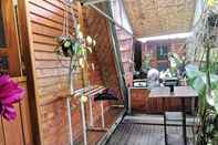 Layanan Hotel Wind's Cabin  (Wooden Homestay Ciwidey)