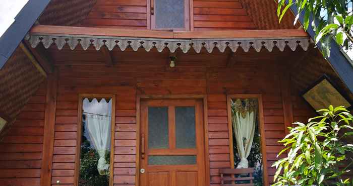 Exterior Wind's Cabin  (Wooden Homestay Ciwidey)