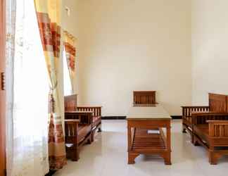 Sảnh chờ 2 Dewisri Homestay