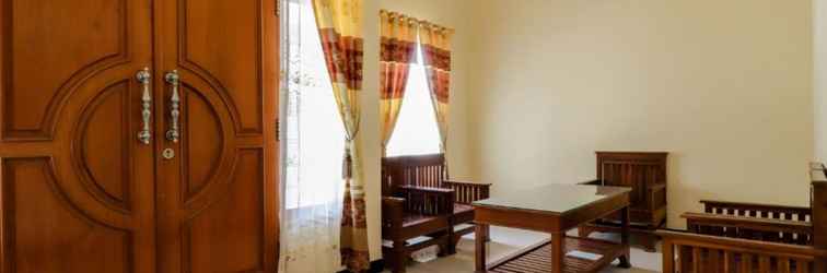 Sảnh chờ Dewisri Homestay