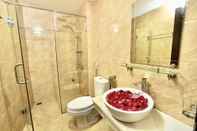 In-room Bathroom Hotel Royal II Hanoi