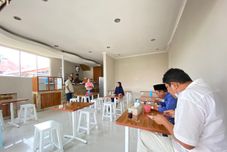 Common Space Guesthouse Putri Griya Fikarda