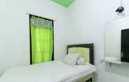 Bedroom 2 Batu Villa & Residence By Pinky