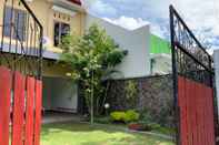 Exterior Bukun Homestay