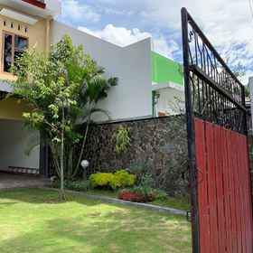 Exterior / Building1Bukun Homestay,Omah Sambi飯店