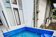 Swimming Pool El Villa