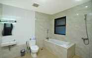 In-room Bathroom 6 Villa Amethyst Dago Pakar M-59 Syariah