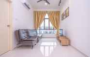 Sảnh chờ 6 OYO HOME 90183 D' Summit Residence 2bhk @ YML 0824