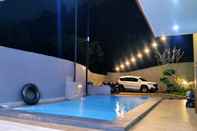 Swimming Pool Villa HC