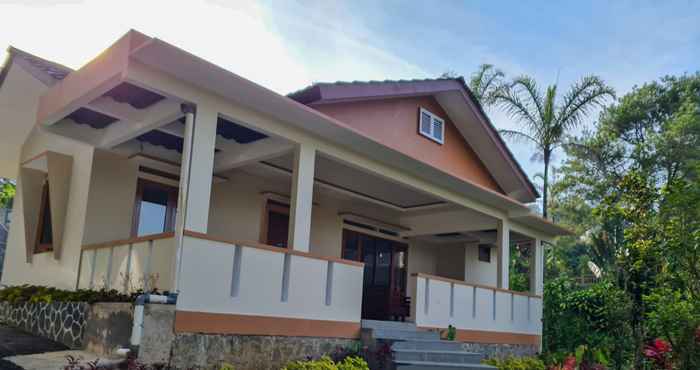 Lobby Villa Jabon Resort Pool Side