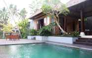 สระว่ายน้ำ 2 Vihaan Villa Ubud