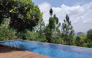 Kolam Renang 3 Villa Vista BV4 Dago Village