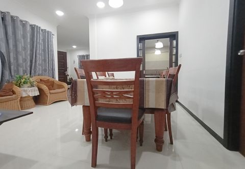 ล็อบบี้ OYO Home 90203 Emma Sukma Homestay