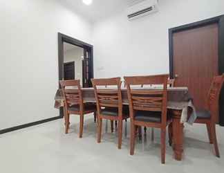 Sảnh chờ 2 OYO Home 90203 Emma Sukma Homestay