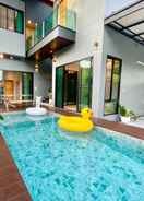 SWIMMING_POOL ฉัตรแก้วริมทะเล พลูวิลล่า สัตหีบ