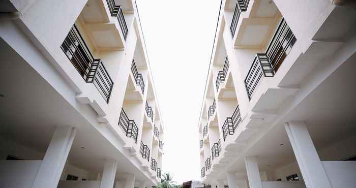 Bangunan OYO 789 Abn Residences