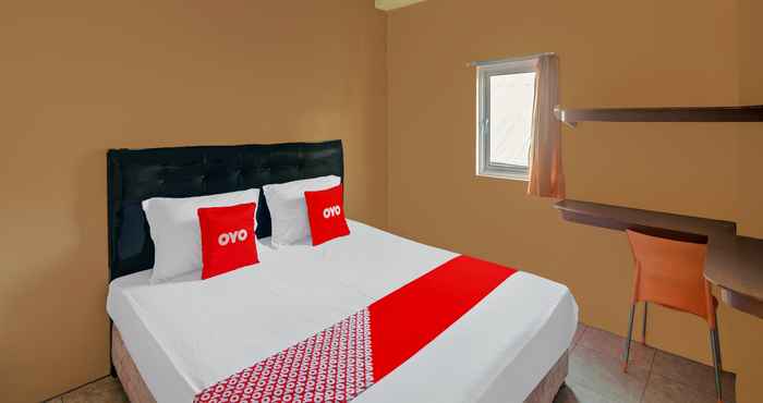 Kamar Tidur OYO 90499 Hotel Fortune