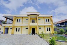 Bên ngoài OYO 90504 Rizky Homestay Syariah Palutungan Kuningan