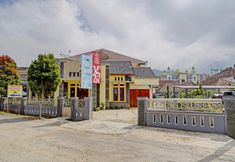 Bên ngoài 5 OYO 90504 Rizky Homestay Syariah Palutungan Kuningan