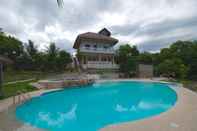 Swimming Pool OYO 674 Sea Forest Beach Resort