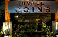 Bangunan 3 Coins Hotel By Ruang Nyaman