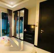 Toilet Kamar 4 NJ Property Pool Villa Pattaya