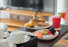 Accommodation Services 7 Beachwalk Residence