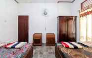 Bedroom 4 Narendra Homestay