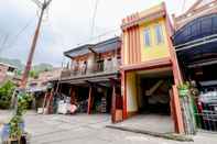 Luar Bangunan Room Stay Cempaka Mulia