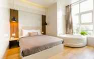 Bedroom 4 La Hotel Q10