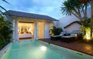 สระว่ายน้ำ 2 The Kanjeng Villas Seminyak