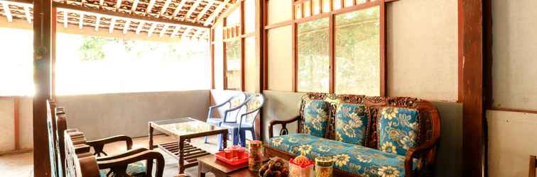 Sảnh chờ Iran Homestay