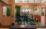 Bar, Kafe dan Lounge 6 The Great Madras by Hotel Calmo