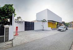 Exterior 2 Sand's Residence