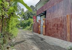 Luar Bangunan 6 OYO 90512 Tiny House