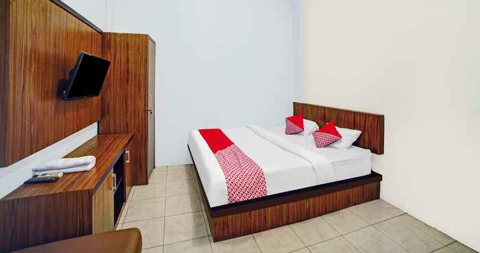 Kamar Tidur OYO 90515 Indah Guest House 