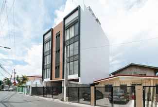 Exterior 4 RedDoorz @ Carlvinchris Moonwalk Paranaque