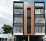 Exterior 3 Carlvinchris Moonwalk Paranaque