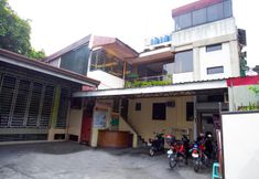 Exterior 2 OYO 802 Ka Farah's Inn