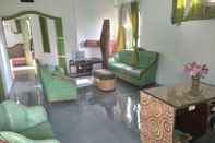 Lobby OYO 90528 Beruang Mas Villa Ciater