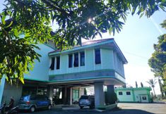 Bangunan 5 Collection O 90530 Ayong M Linggarjati Hotel