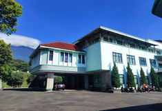 Bangunan 3 Collection O 90530 Ayong M Linggarjati Hotel