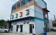 Bangunan 2 OYO 90527 Homestay 81 Baloi - A