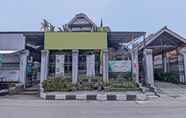 Luar Bangunan 2 OYO 90543 An-nur Guest House Syariah