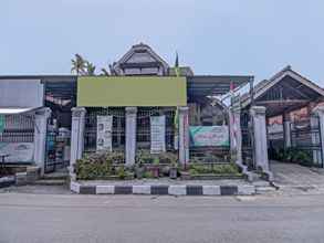 Exterior 4 OYO 90543 An-nur Guest House Syariah