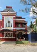 EXTERIOR_BUILDING Villa Kota Bunga Victorian CC2-26 Puncak by Nimmala