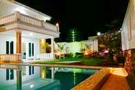Swimming Pool Villa Arwa 1